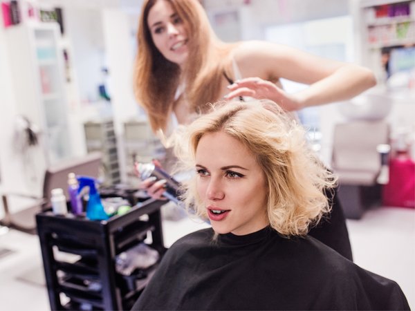 Teste! Hair stylist - Corte  com lavado e secado com 70% em  Gooplan