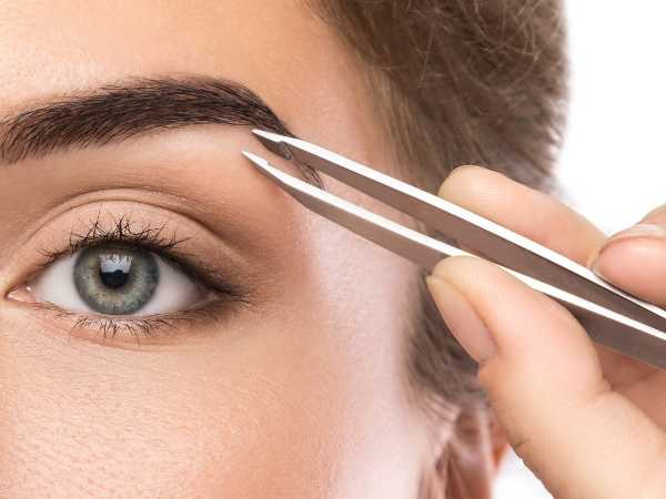Lifting e coloração de cílios com design e depilação de sobrancelhas o Lifting e coloração de pestanas