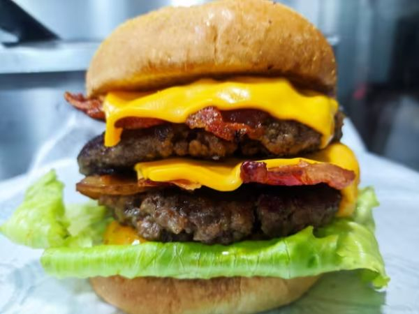 The Red Burguer: Experimente o melhor hambúrguer artesanal em Osasco São Paulo