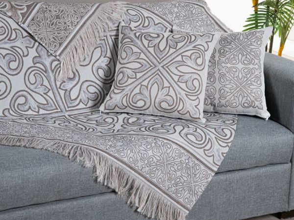 Kit Xale Sofá Com Almofadas Cheias Jacquard 5Pçs Dupla Face - Cáqui