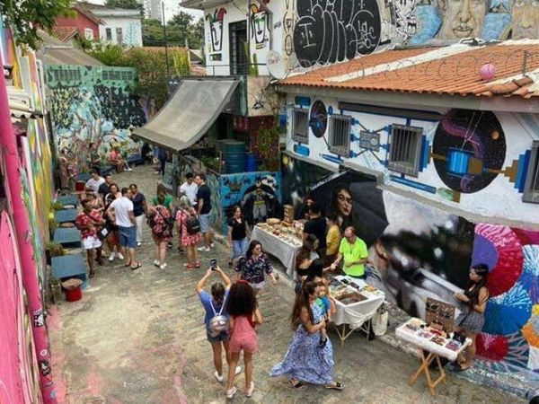 Descubre el Alma de São Paulo: Tour Completo por Vila Madalena, Arte Urbano y Bares Auténticos