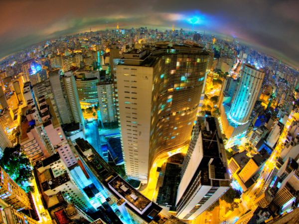 A Noite Paulista ao Máximo: Pub Crawl pelos Melhores Bares de São Paulo