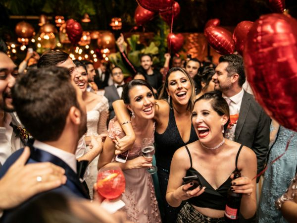 A Noite Paulista ao Máximo: Pub Crawl pelos Melhores Bares de São Paulo