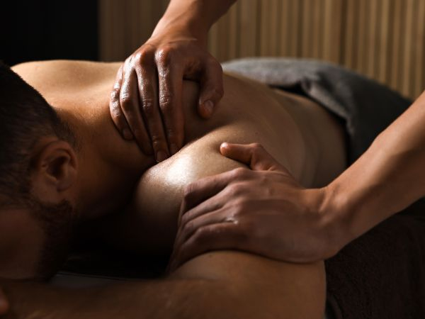 Sessão de Massagem Vivência Mútua para Homens – R$ 350 | Rio de Janeiro