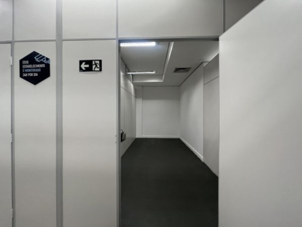 Aluguel de Box de 4,5m² na Avenida Paulista, 726, São Paulo, por R$ 436/mês – Pagamento inicial de R$ 43,60
