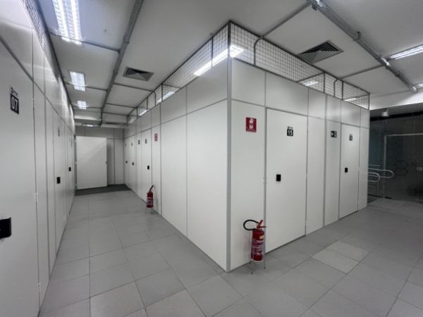 Aluguel de Box de 4,5m² na Avenida Paulista, 726, São Paulo, por R$ 436/mês – Pagamento inicial de R$ 43,60