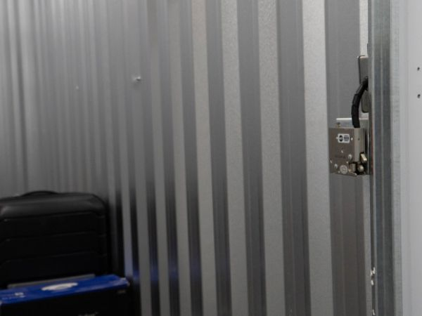 Aluguel de Box de 2,9m² na Alameda Raja Gabaglia, 254, São Paulo, por R$ 631/mês – Pagamento inicial de R$ 63,10 – Garanta já!