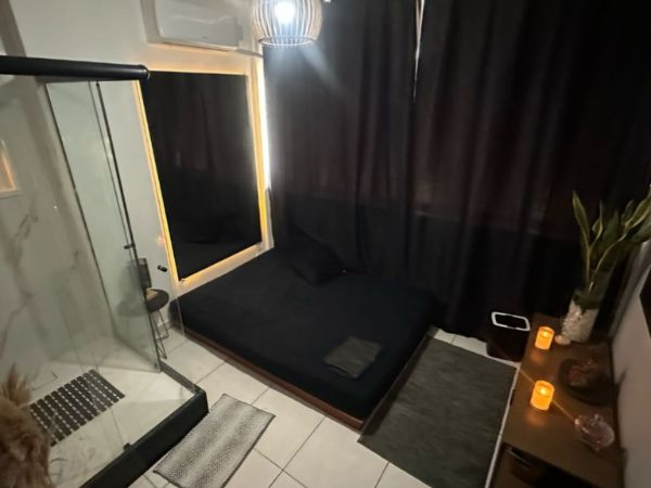 Sessão Profissional de Massagem Tântrica para Homens - R$ 250 | Terapia para Alívio do Estresse e Autoconhecimento no Rio de Janeiro
