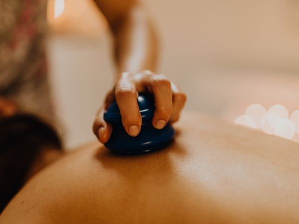 Massagem com pedras quentes a domicílio – 60 minutos para 1 pessoa com 45% de desconto – Rio de Janeiro