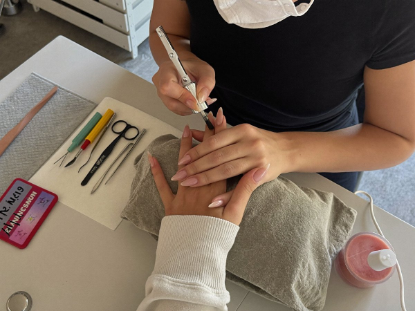 Manicure, pedicure e spa dos pés no Instituto Lacouth Marckiolo