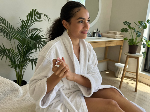 Drenagem com manta térmica para mulheres na Geyza Estética